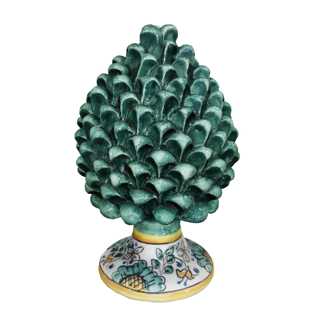 Cône De Pin Vert Avec Base Décorée