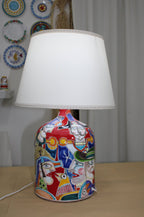 Litho lamp with red background