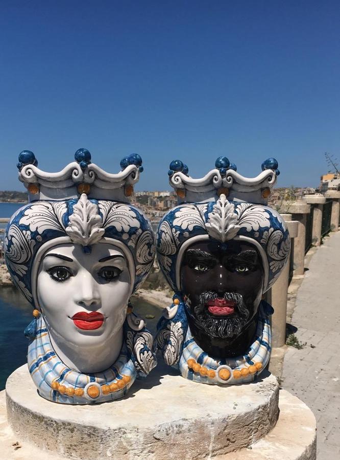 Moors heads Blue 